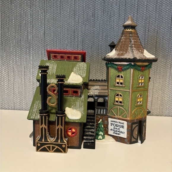 Department 56 Other - Department 56 Elfin Forge & Assembly Shop Christmas North Pole Series Retired